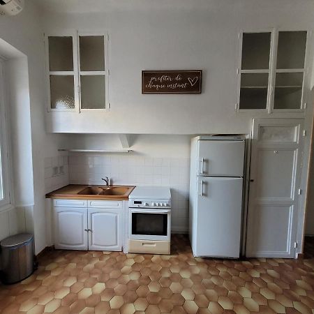 Adorable Maison En Plein Coeur Du Village. Бук-Бел-Ер Екстериор снимка