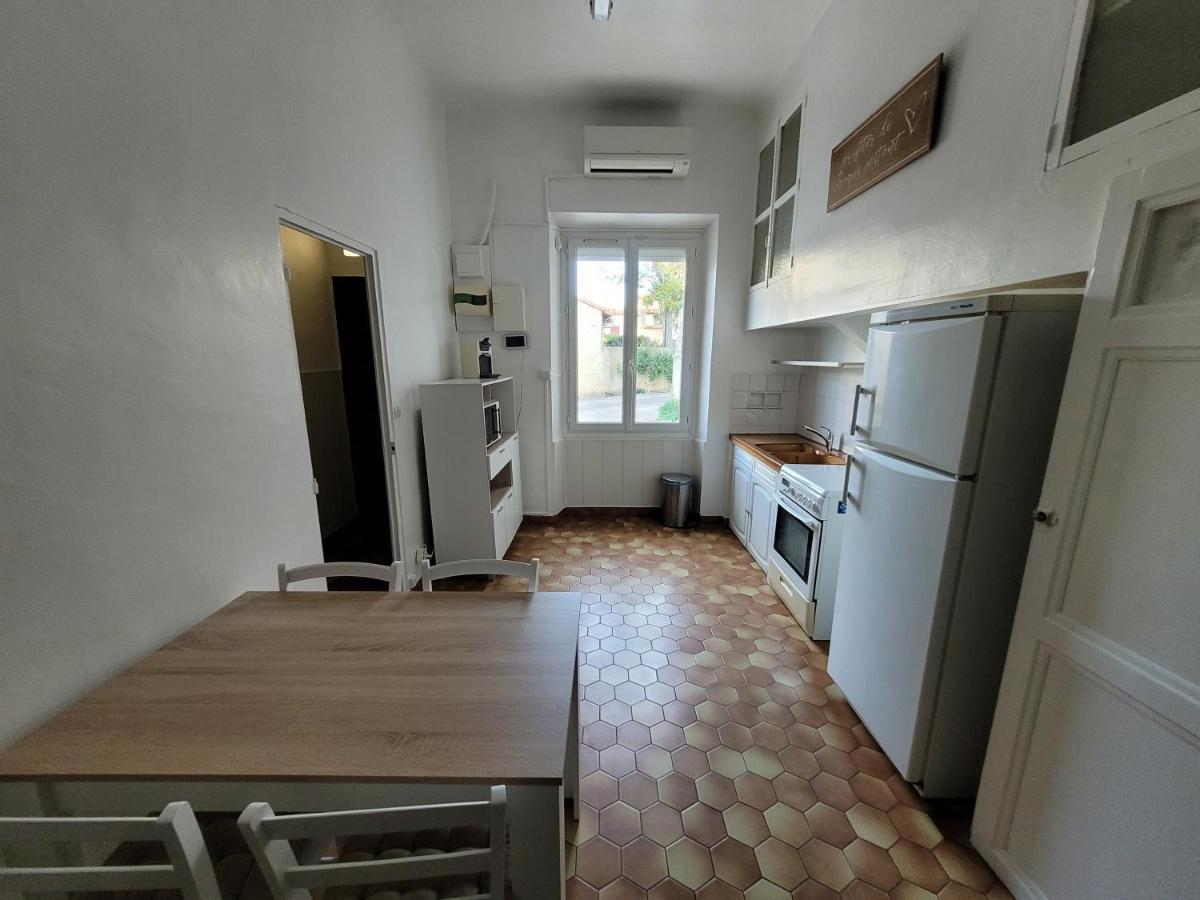 Adorable Maison En Plein Coeur Du Village. Бук-Бел-Ер Екстериор снимка